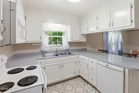 5218 Carr Drive Grifton NC 28530