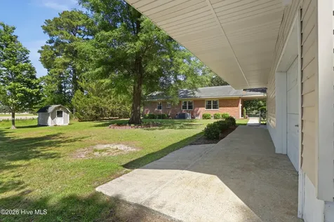 5218 Carr Drive Grifton NC 28530