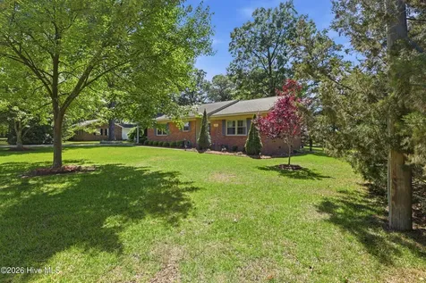 5218 Carr Drive Grifton NC 28530