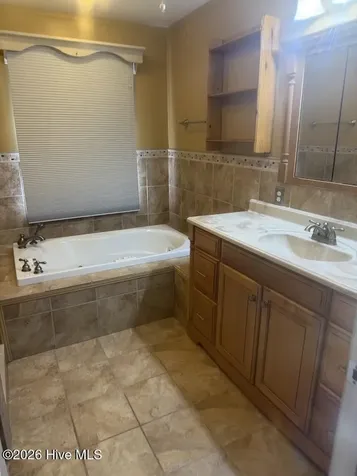 456 Sand Ridge Road Hubert NC 28539