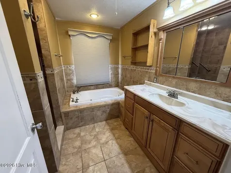 456 Sand Ridge Road Hubert NC 28539