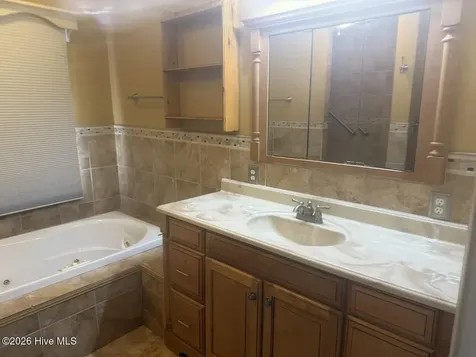 456 Sand Ridge Road Hubert NC 28539