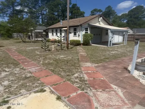 456 Sand Ridge Road Hubert NC 28539