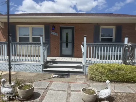 456 Sand Ridge Road Hubert NC 28539