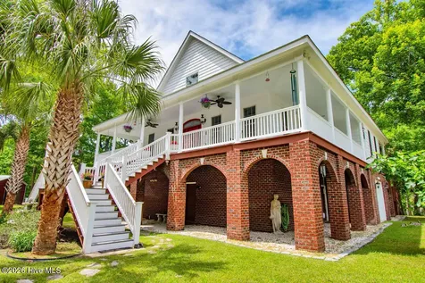 2525 Highway 58 Swansboro NC 28584