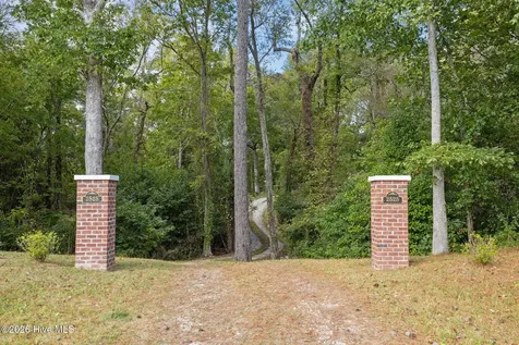 2525 Highway 58 Swansboro NC 28584