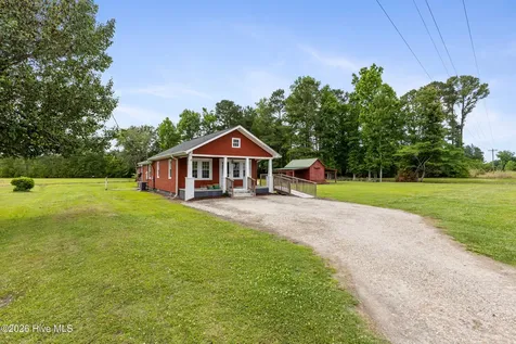 18791 Us Highway 421 Willard NC 28478