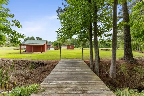 18791 Us Highway 421 Willard NC 28478