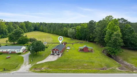 18791 Us Highway 421 Willard NC 28478