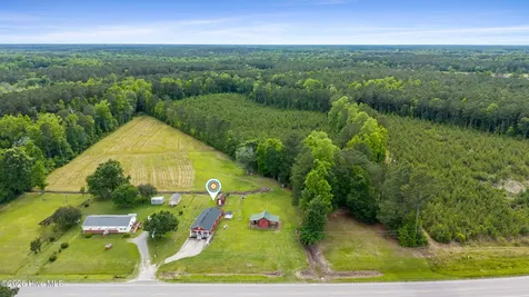18791 Us Highway 421 Willard NC 28478
