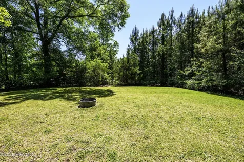 6835 Highway 17 New Bern NC 28562