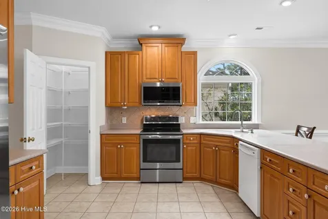 3682 W Medinah Avenue Southport NC 28461
