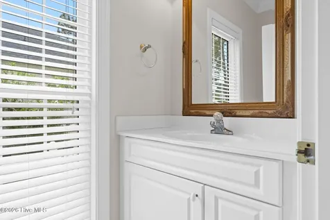 3682 W Medinah Avenue Southport NC 28461