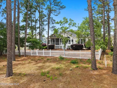 3682 W Medinah Avenue Southport NC 28461