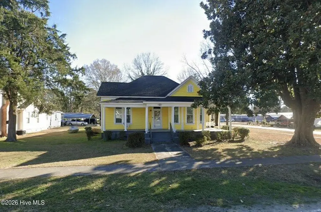 211 Spring Street Lucama NC 27851
