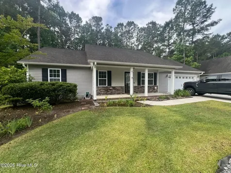 864 Old Folkstone Road Sneads Ferry NC 28460