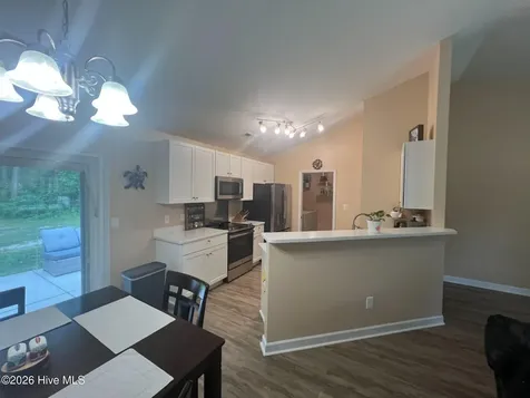 864 Old Folkstone Road Sneads Ferry NC 28460
