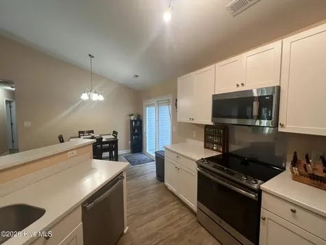 864 Old Folkstone Road Sneads Ferry NC 28460