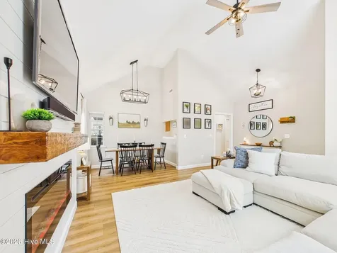 404 Kingsworth Lane SE Belville NC 28451