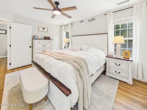 404 Kingsworth Lane SE Belville NC 28451