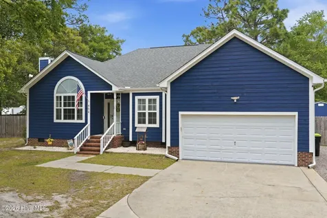 404 Kingsworth Lane SE Belville NC 28451
