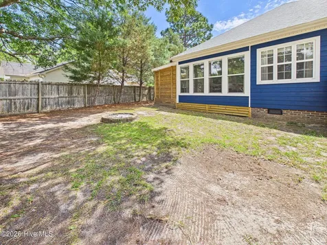 404 Kingsworth Lane SE Belville NC 28451