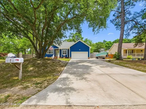 404 Kingsworth Lane SE Belville NC 28451