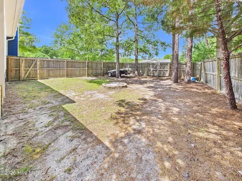 404 Kingsworth Lane SE Belville NC 28451