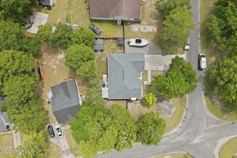 404 Kingsworth Lane SE Belville NC 28451