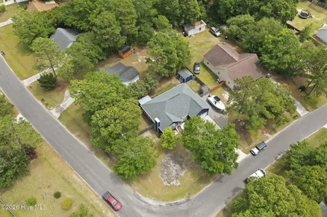 404 Kingsworth Lane SE Belville NC 28451