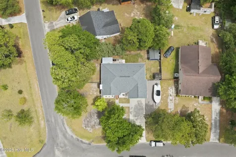 404 Kingsworth Lane SE Belville NC 28451