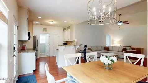 6055 Willow Glen Drive Wilmington NC 28412
