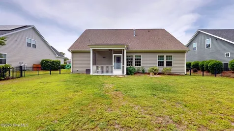 6055 Willow Glen Drive Wilmington NC 28412