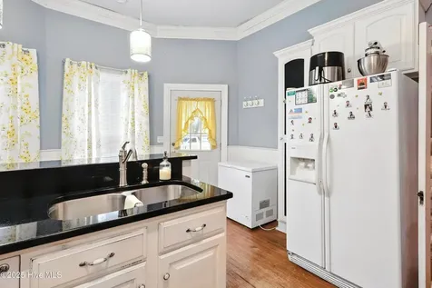 207 S Walker Street Burgaw NC 28425