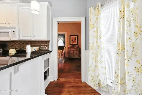207 S Walker Street Burgaw NC 28425