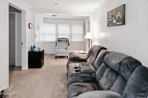 207 S Walker Street Burgaw NC 28425