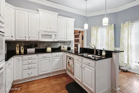 207 S Walker Street Burgaw NC 28425