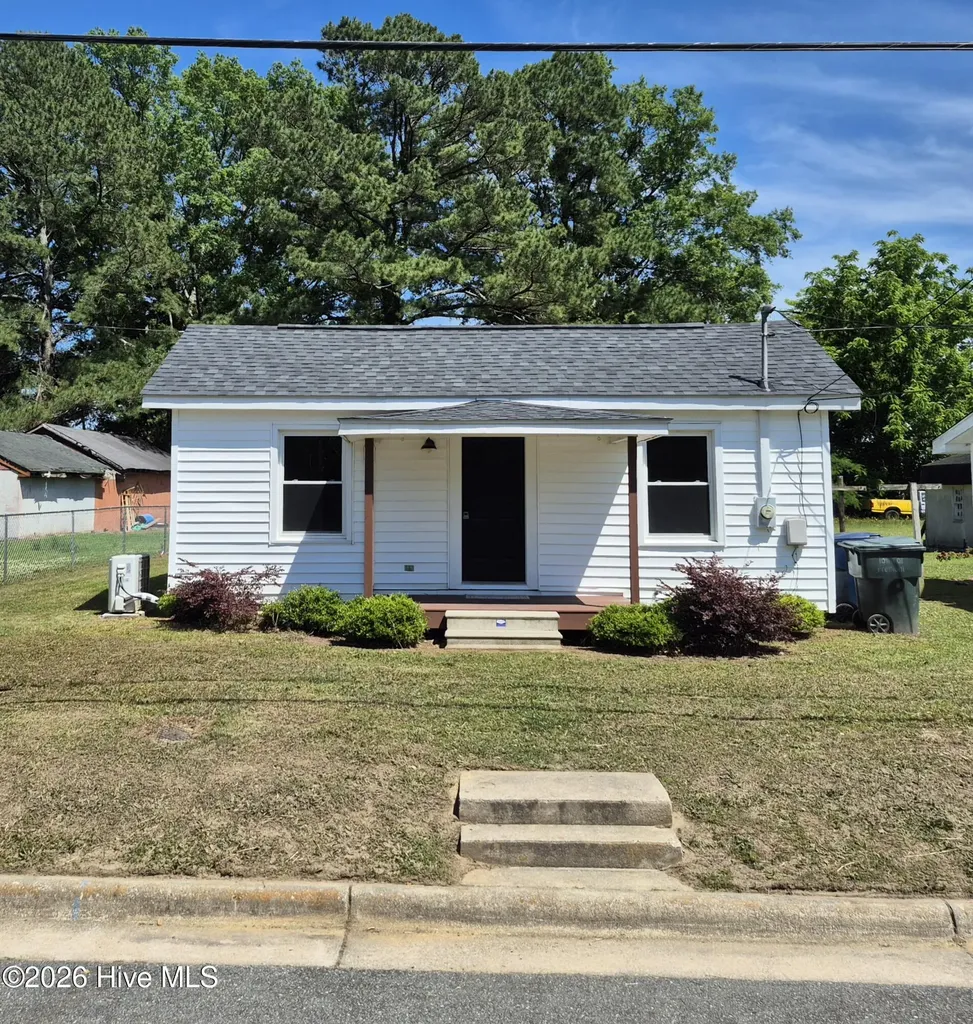 502 S Sycamore Street Fremont NC 27830