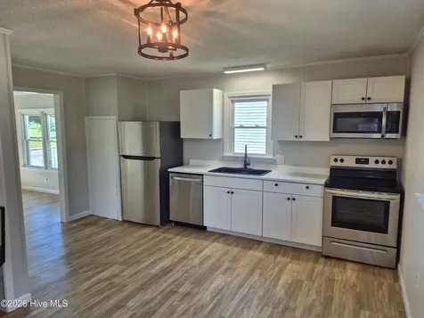 502 S Sycamore Street Fremont NC 27830