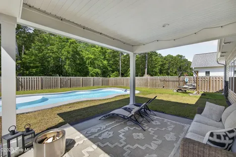 262 Weatherbee West Way Hampstead NC 28443