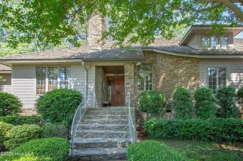 60 Woodenbridge Lane Pinehurst NC 28374