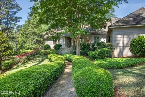 60 Woodenbridge Lane Pinehurst NC 28374