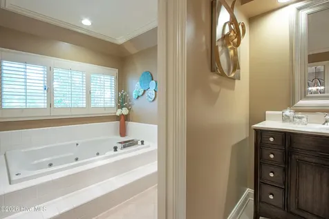 60 Woodenbridge Lane Pinehurst NC 28374
