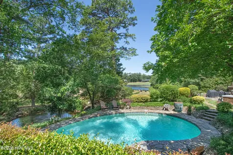 60 Woodenbridge Lane Pinehurst NC 28374