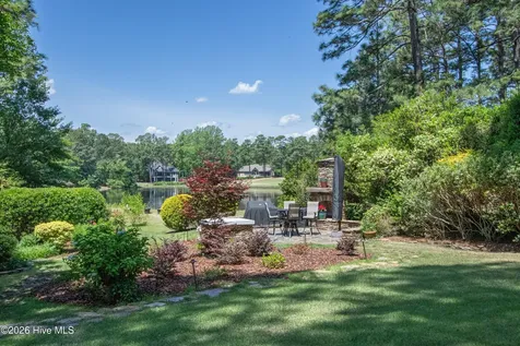 60 Woodenbridge Lane Pinehurst NC 28374