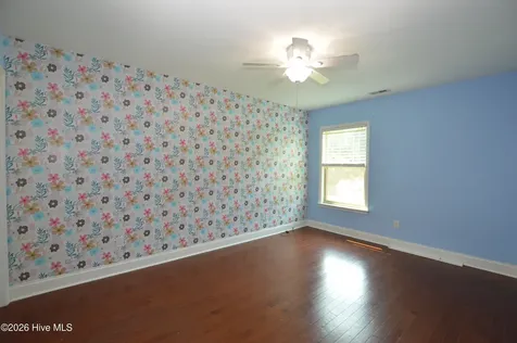 304 Vilas Way S Jacksonville NC 28546