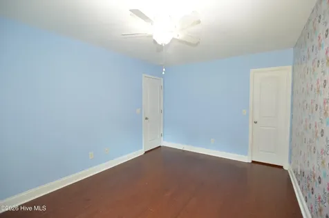 304 Vilas Way S Jacksonville NC 28546