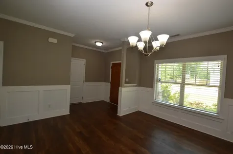 304 Vilas Way S Jacksonville NC 28546