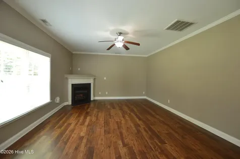 304 Vilas Way S Jacksonville NC 28546