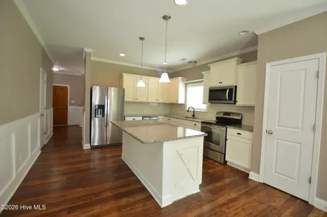 304 Vilas Way S Jacksonville NC 28546